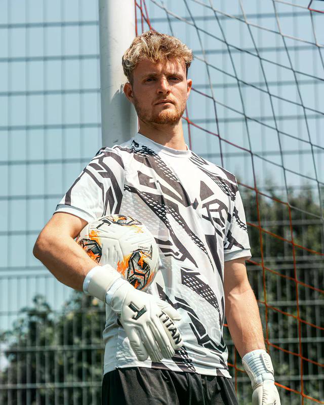 Toby Bull